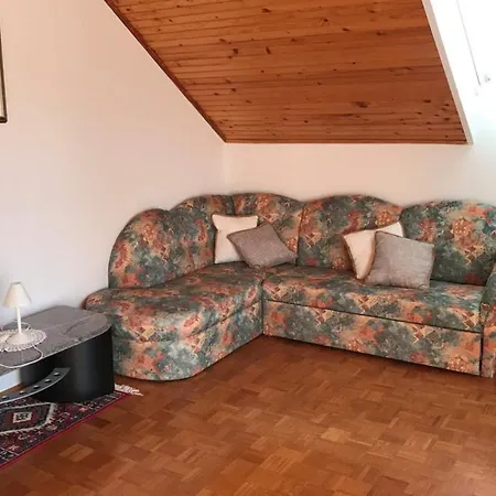 House Barbara